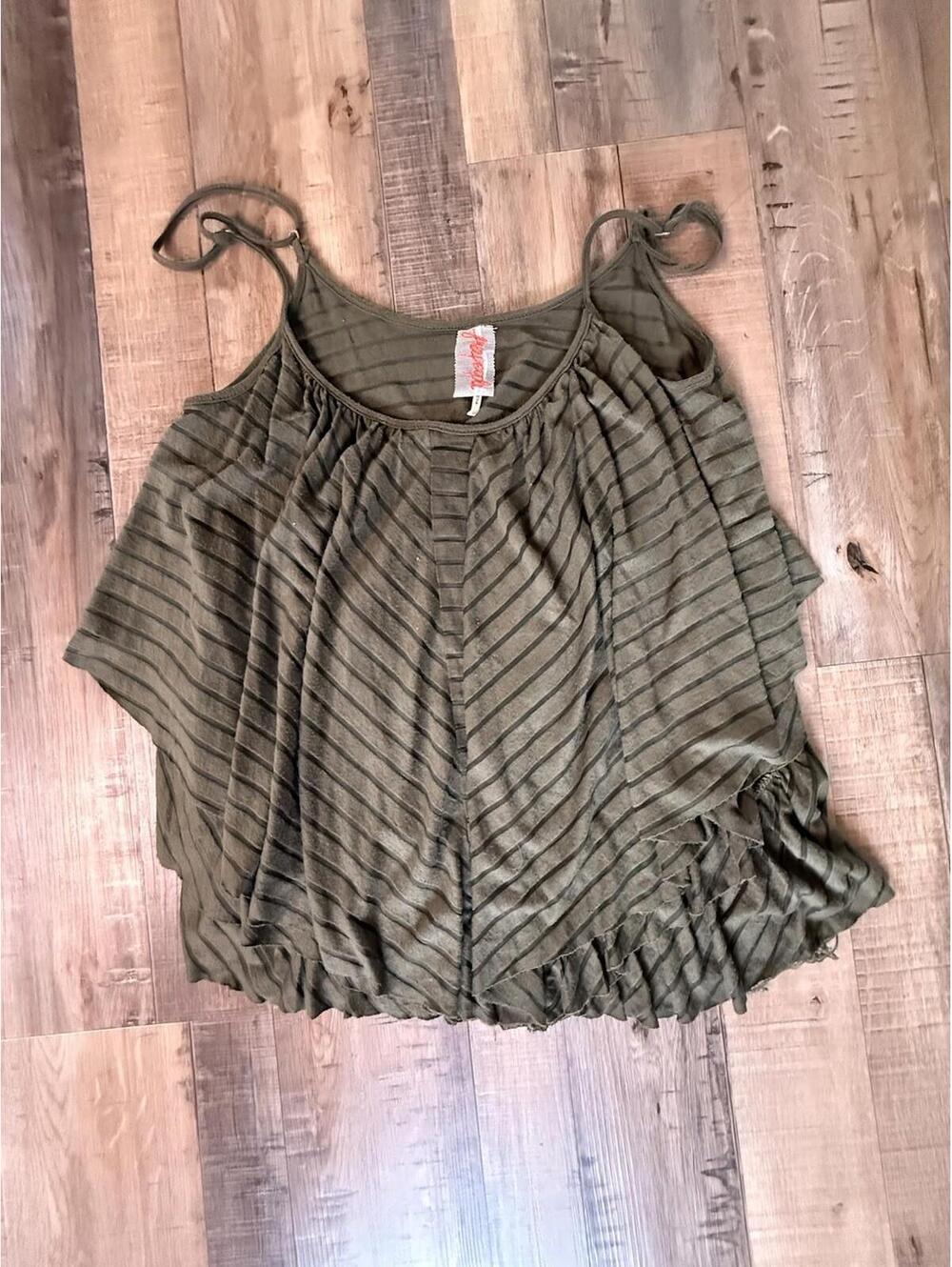 Free‎ People GreenLayered Crop Tank Top Boho Western Festival Casual Wear Sz XS